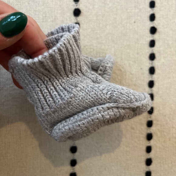 2x baby booties - Picture 7 of 10